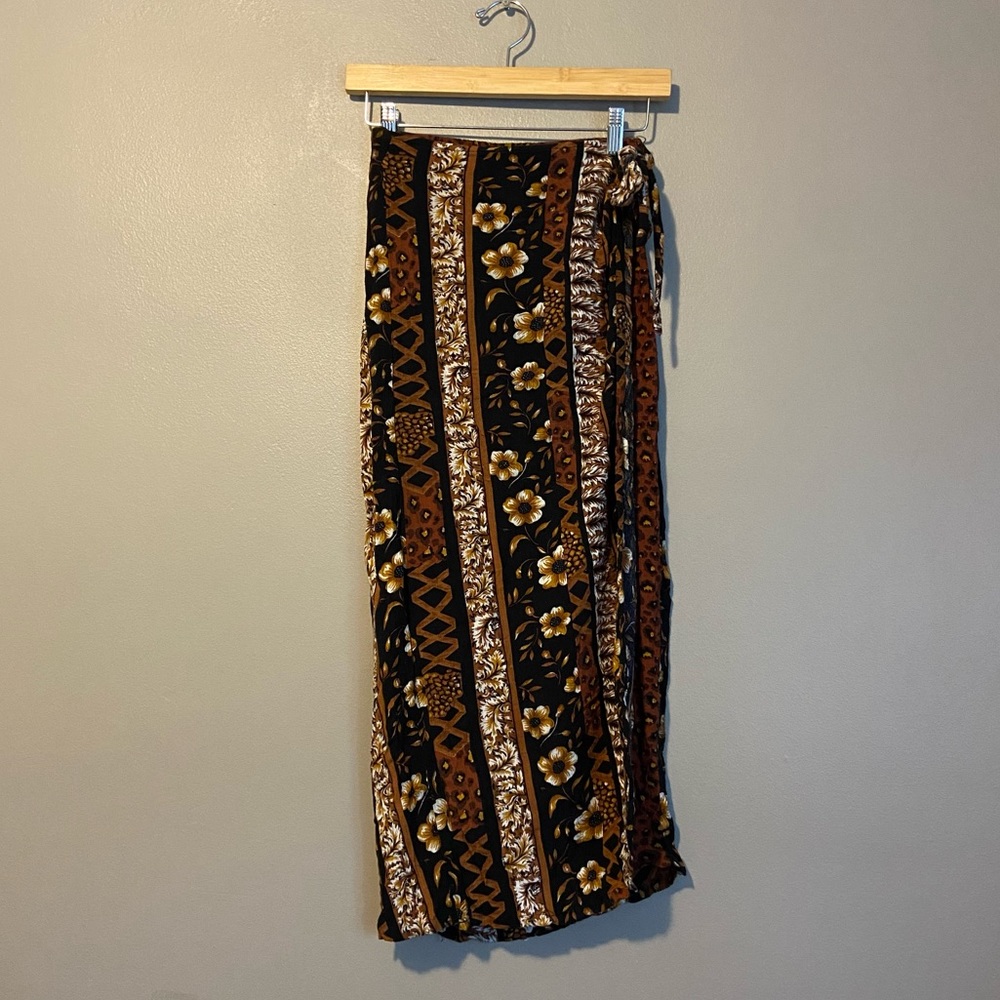 Vintage boho wrap skirt size M